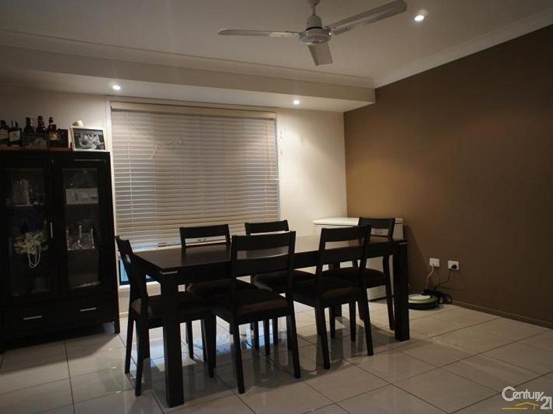 10 Jamie Crescent, Gracemere QLD 4702