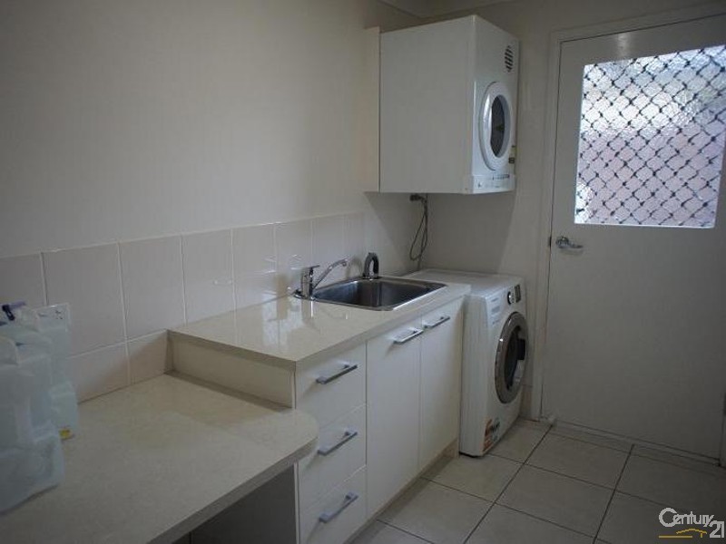 10 Jamie Crescent, Gracemere QLD 4702