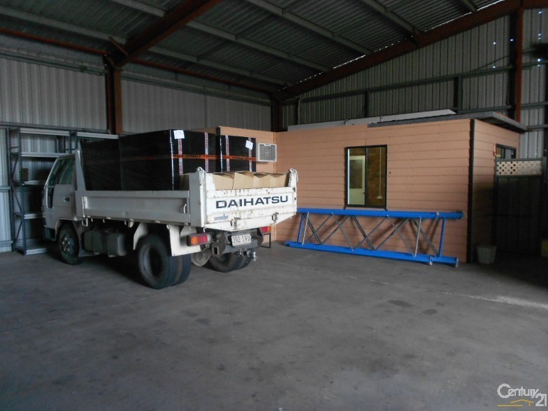 1/6 Power Street, Kawana QLD 4701