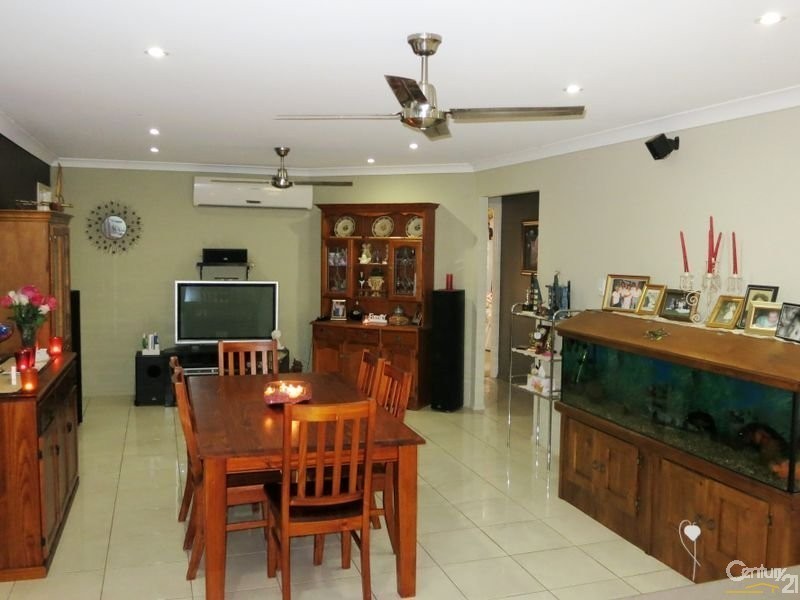 84 Corella Drive Gracemere, Gracemere QLD 4702