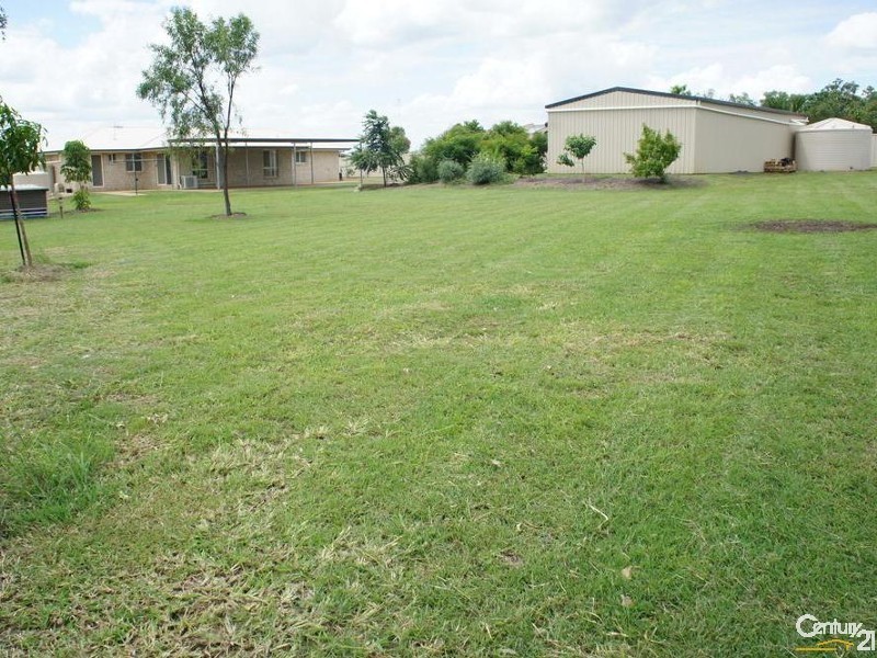 11 Freeman Court, Gracemere QLD 4702