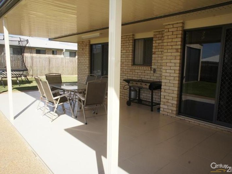 25 Tawarra Crescent, Gracemere QLD 4702