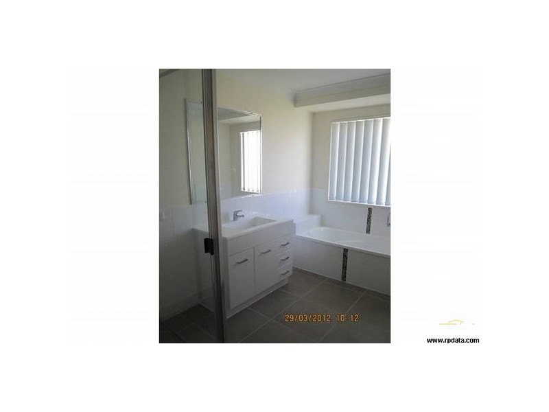 35 Temora Street, Gracemere QLD 4702