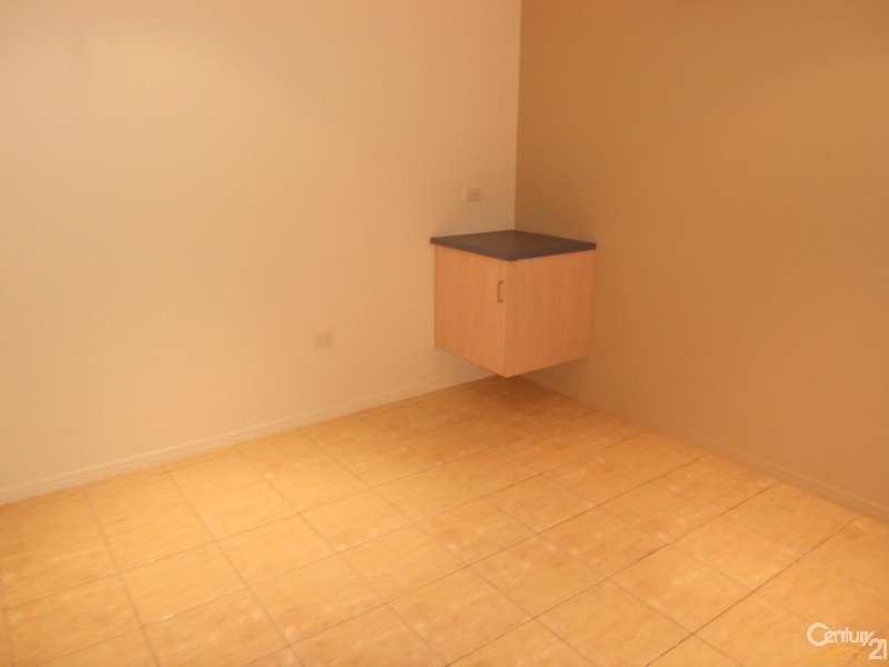 31 Berserker Street, Berserker QLD 4701