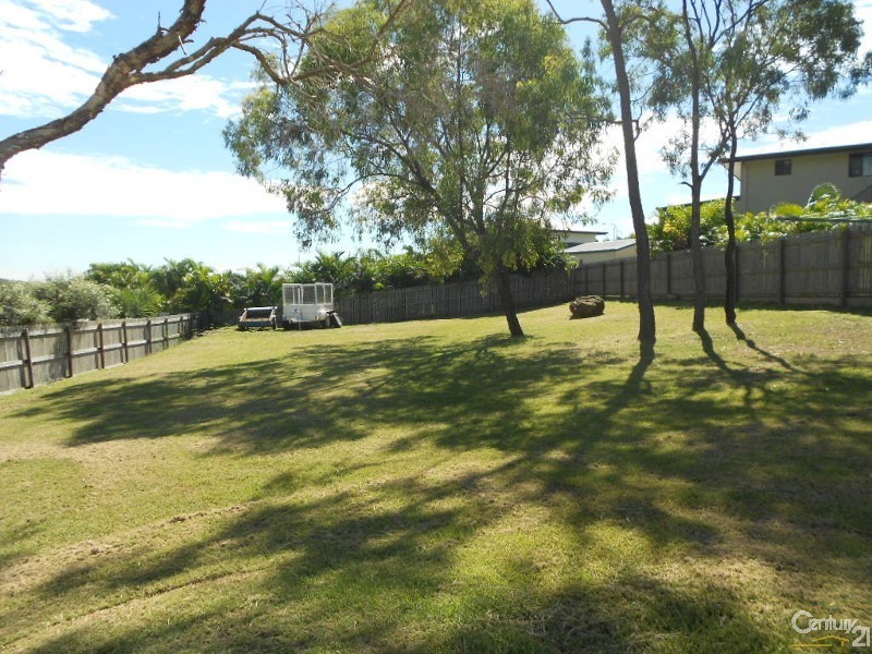 18 Leeds Avenue, Kawana QLD 4701