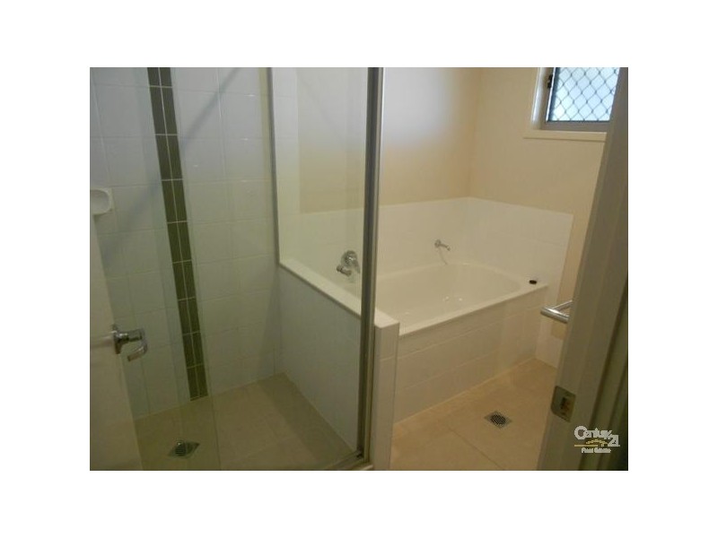 13 Press Court, Gracemere QLD 4702
