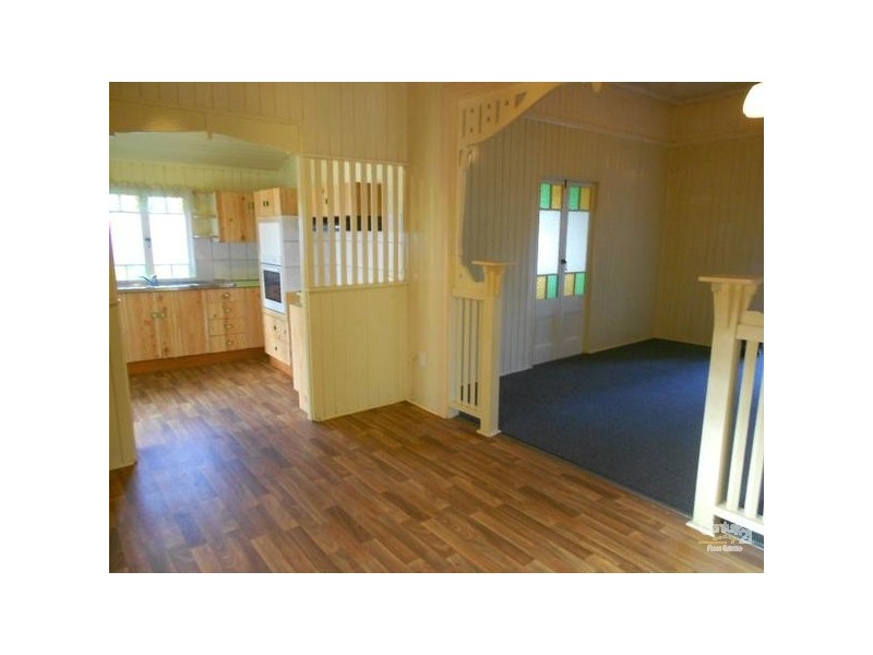 5 Water Street, Berserker QLD 4701