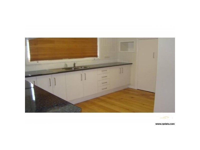 101 Burnett Street, Berserker QLD 4701