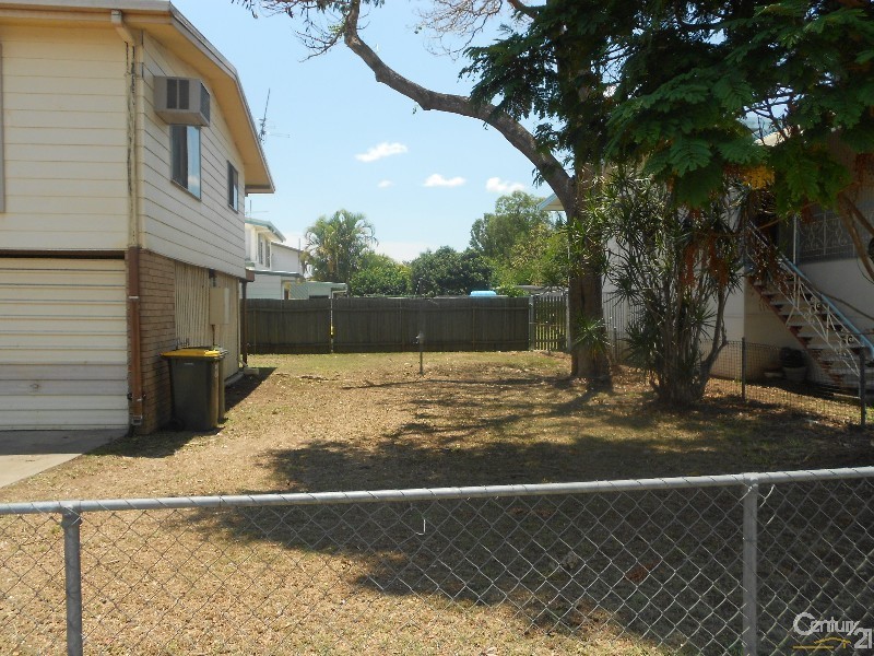 28 Alexandra Street, Park Avenue QLD 4701