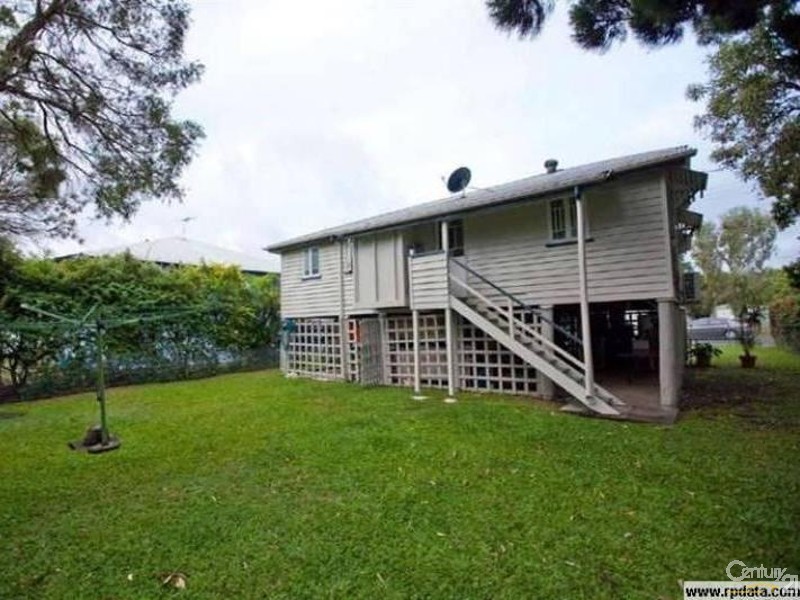 15 Berserker Street, Berserker QLD 4701