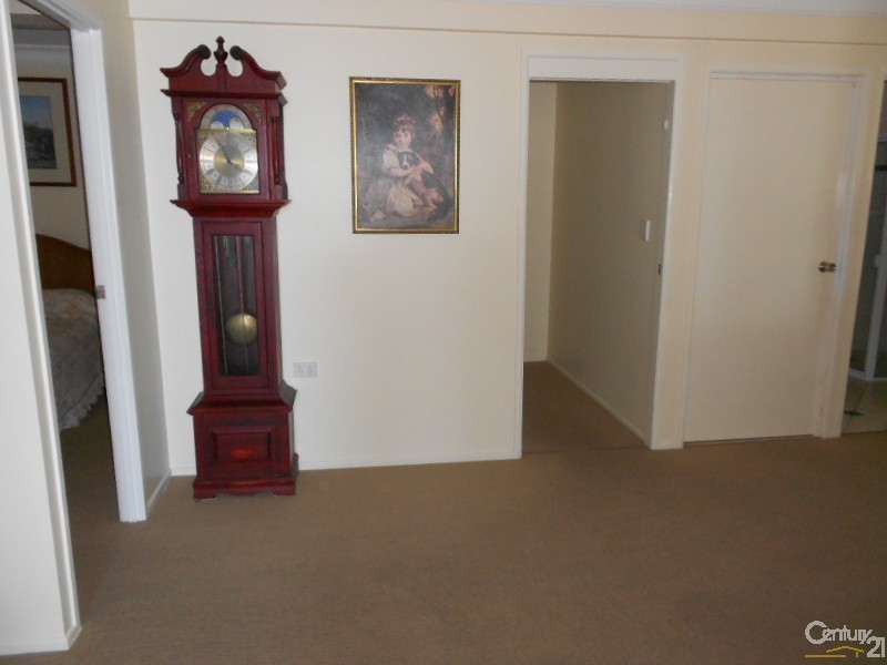 118 Schofield Parade, Keppel Sands QLD 4702