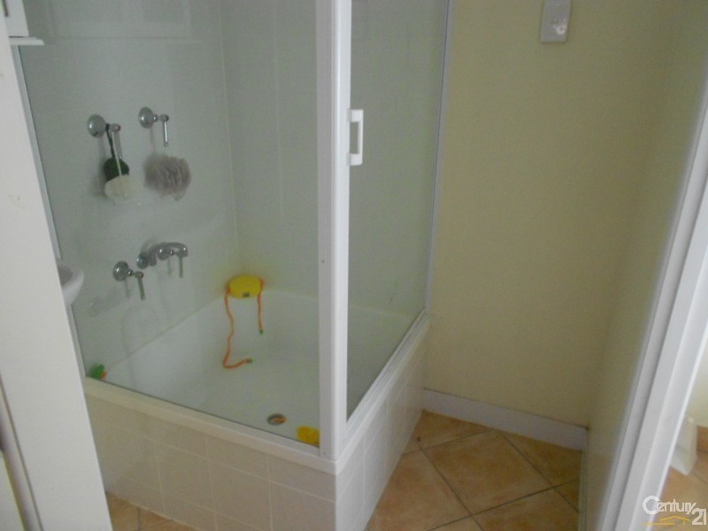 118 Schofield Parade, Keppel Sands QLD 4702