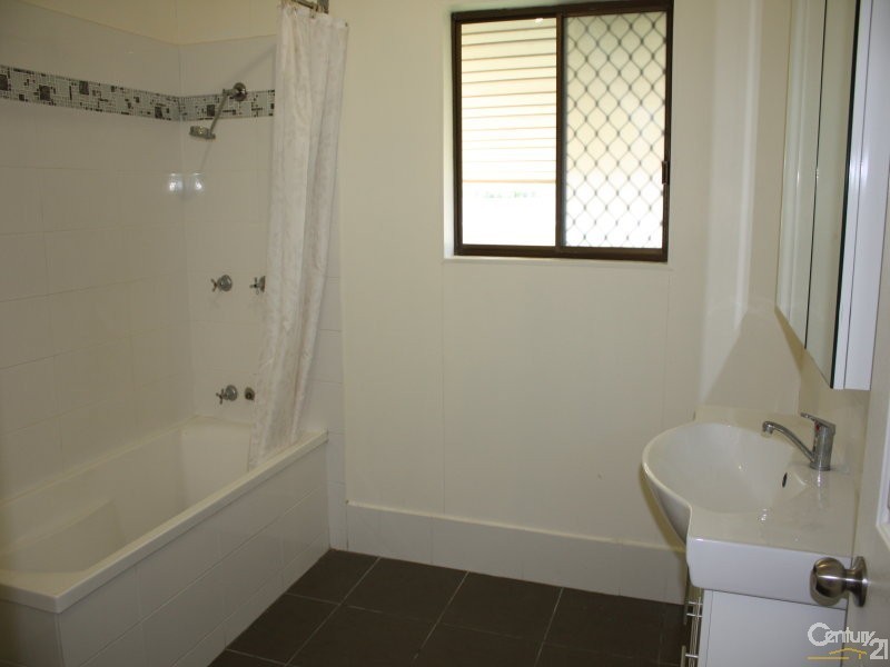 81 Inkerman st, Frenchville QLD 4701