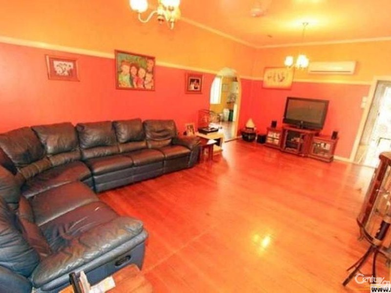 7 Kirkellen Street, Berserker QLD 4701