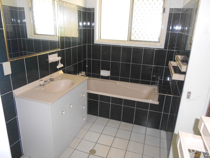 89 Douglas Street, Gracemere QLD 4702