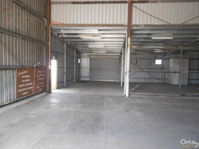 Shed 2 – 757 Capricorn Highway, Gracemere QLD 4702