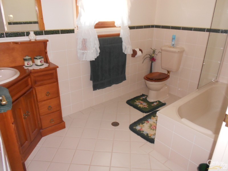 23 Kristie Drive, Rockyview QLD 4701