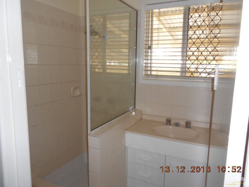 Unit 1/301 Waterloo Street, Berserker QLD 4701