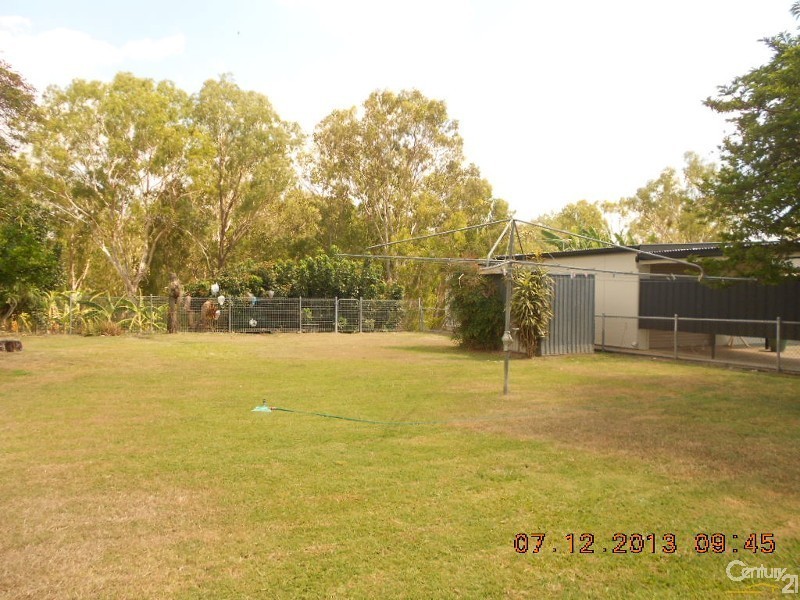 54 Hamilton Ave, Wandal QLD 4700