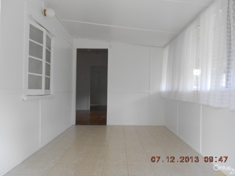 54 Hamilton Ave, Wandal QLD 4700