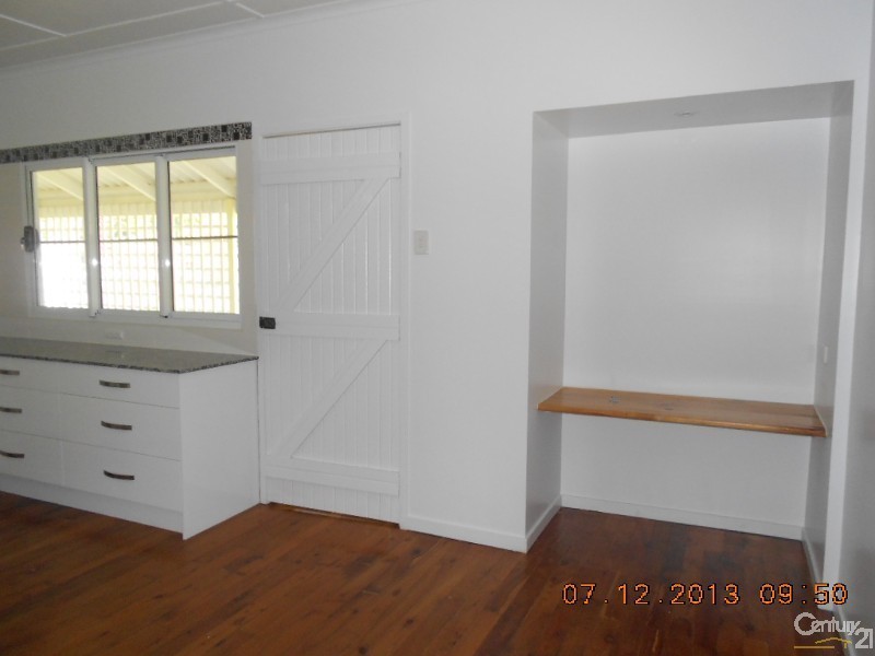 54 Hamilton Ave, Wandal QLD 4700