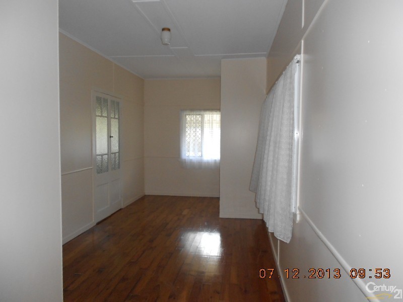 54 Hamilton Ave, Wandal QLD 4700