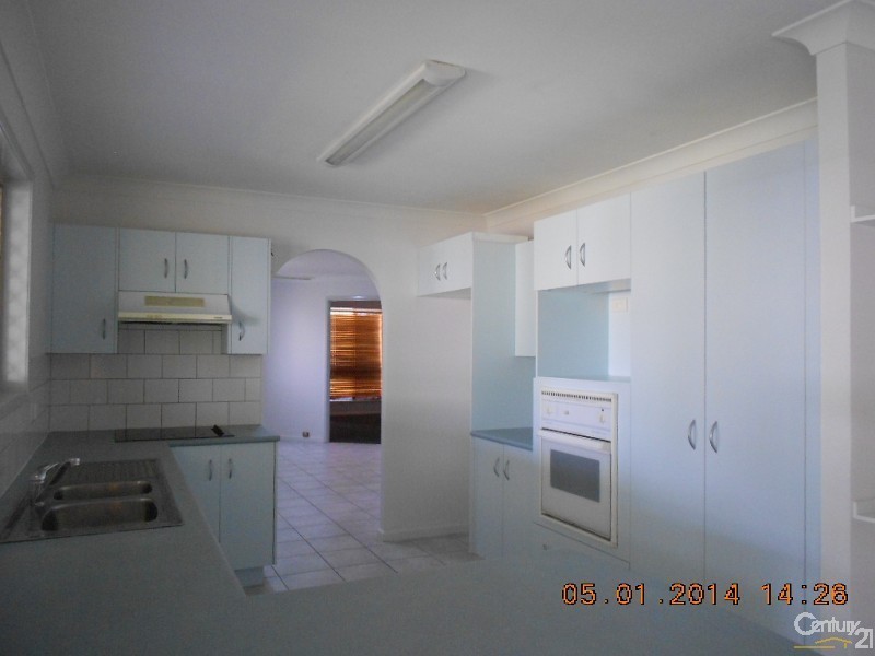 15   Carara Drive, Kawana QLD 4701