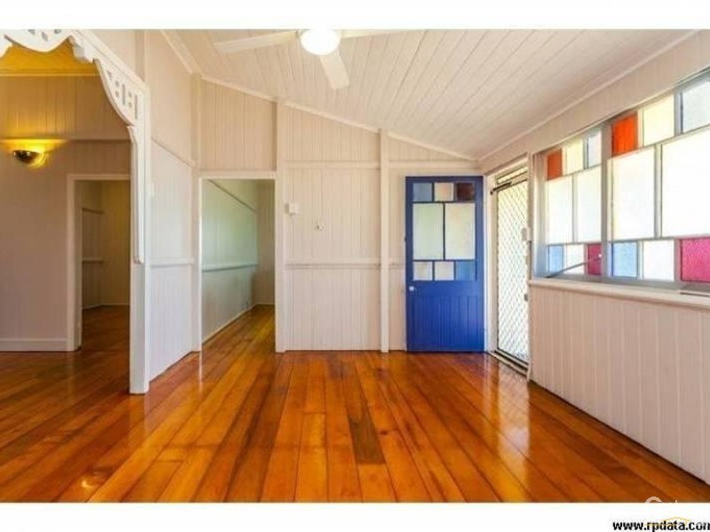 10 Lloyd Street, Park Avenue QLD 4701