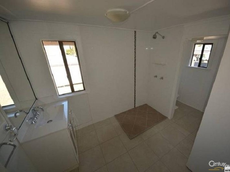 21 Larnach Street, Allenstown QLD 4700