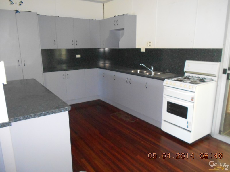 168 Richardson Road, Park Avenue QLD 4701