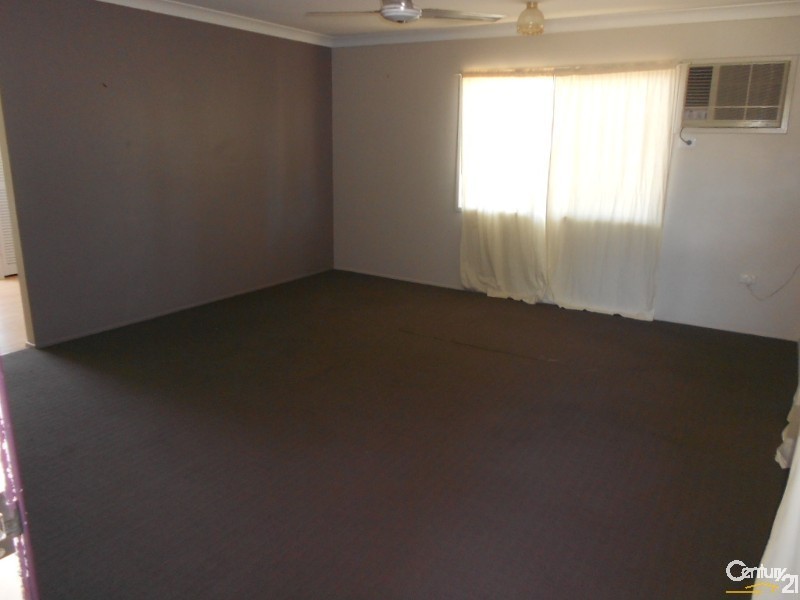 28 Alexandra Street, Park Avenue QLD 4701