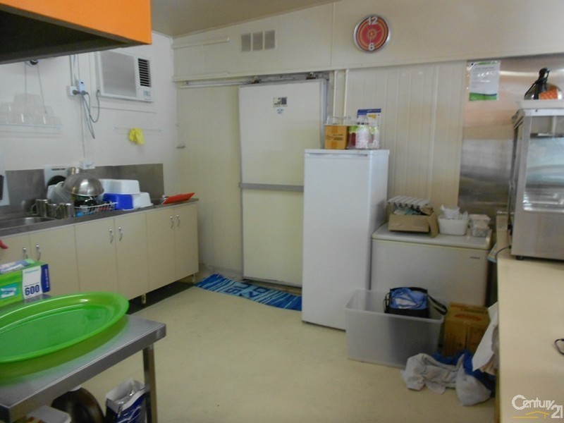 3 /37 Gladstone Rd, Allenstown QLD 4700