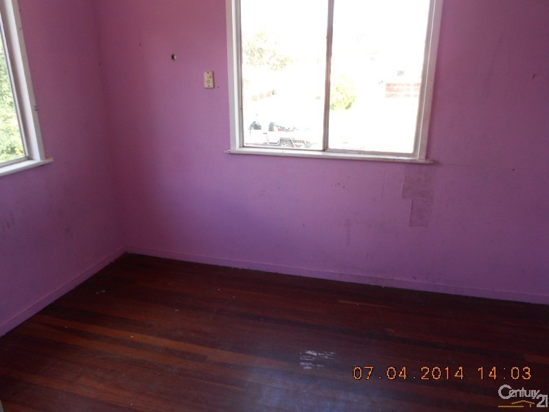 118 Park Street, Park Avenue QLD 4701