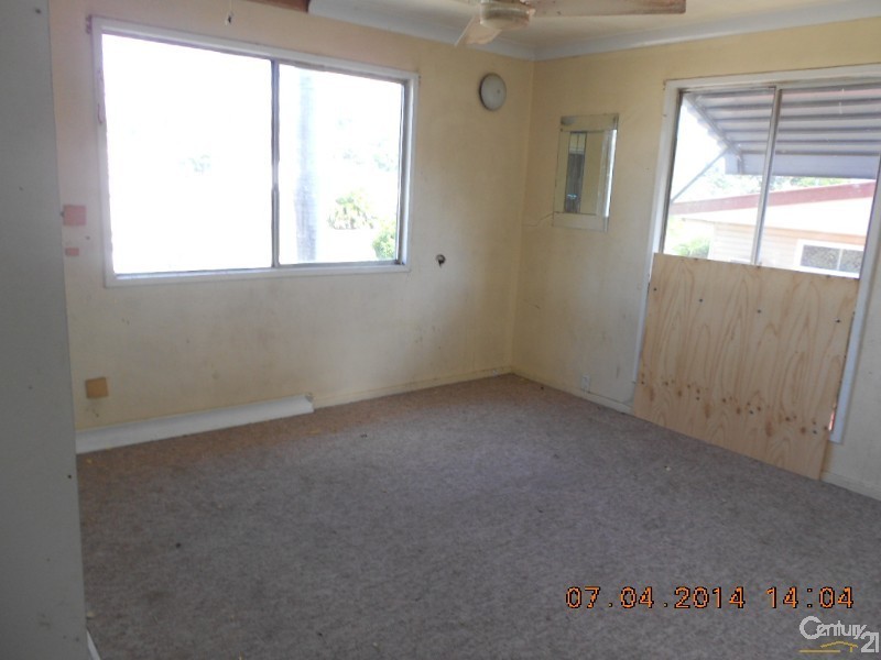 118 Park Street, Park Avenue QLD 4701