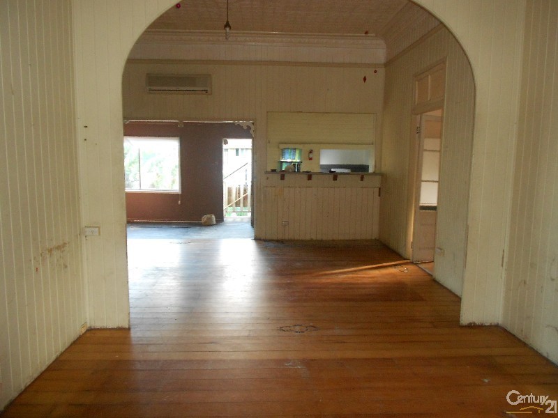 155 Lakes Creek Road, Berserker QLD 4701