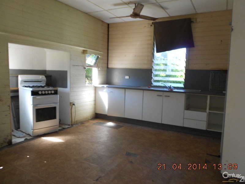 155 Lakes Creek Road, Berserker QLD 4701