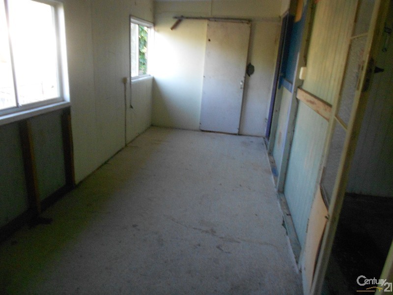 155 Lakes Creek Road, Berserker QLD 4701