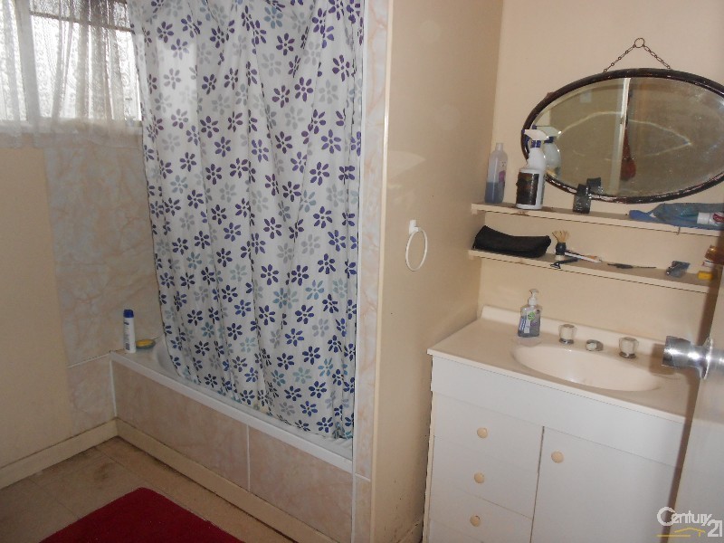 26 Railway Street, Marlborough QLD 4705