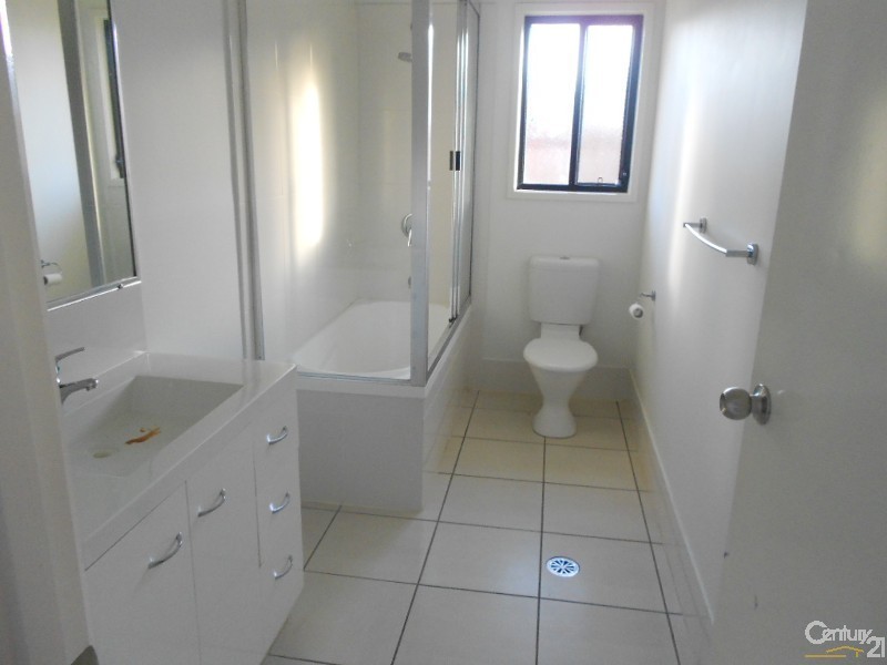3 Maria Court, Gracemere QLD 4702