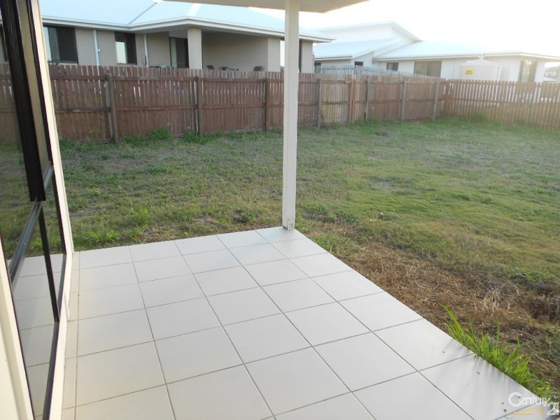 3 Maria Court, Gracemere QLD 4702