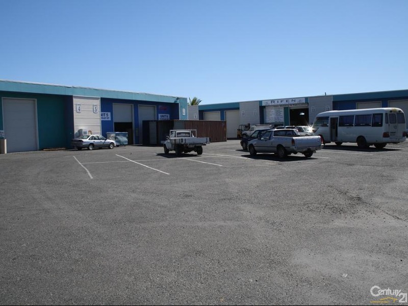 11/10 Dooley Street, Park Avenue QLD 4701