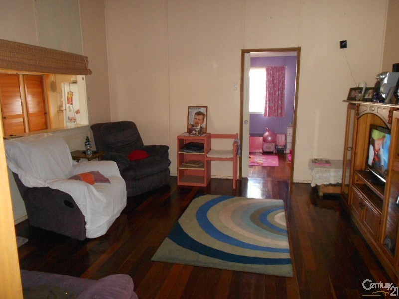 27 Peterson Street, West Rockhampton QLD 4700