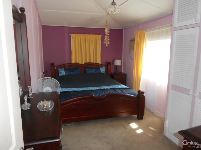 27 Peterson Street, West Rockhampton QLD 4700