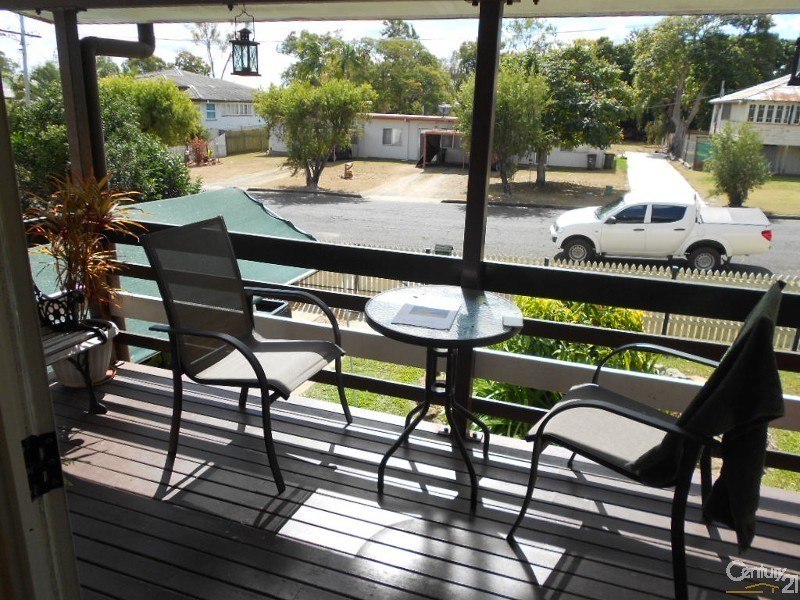27 Peterson Street, West Rockhampton QLD 4700