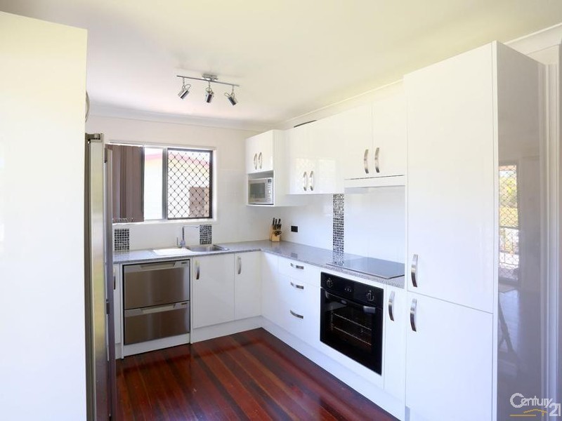 10 Cant Street, Kawana QLD 4701