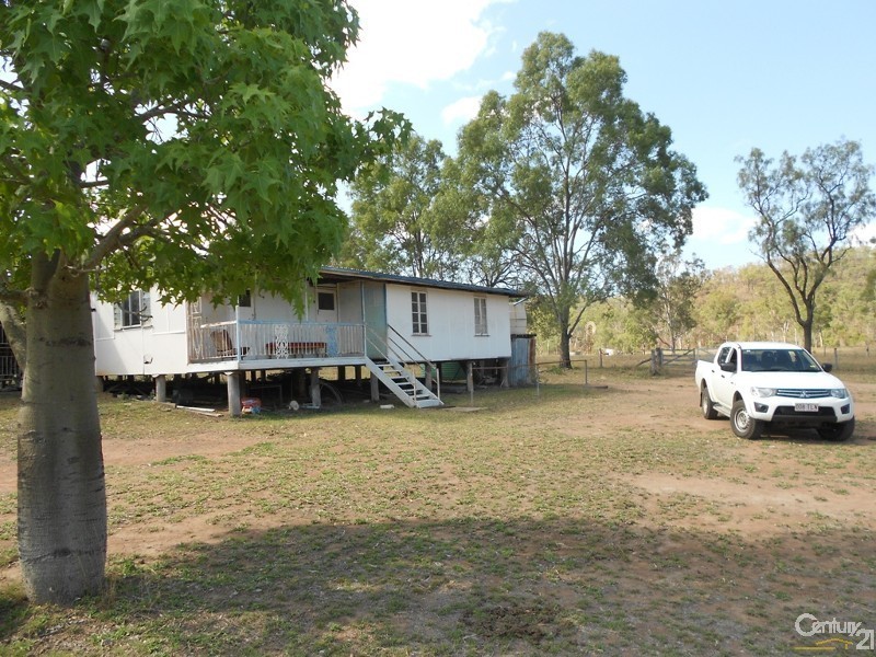 585 Oakey Creek Road, Dululu QLD 4702