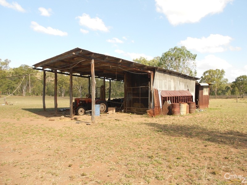 585 Oakey Creek Road, Dululu QLD 4702