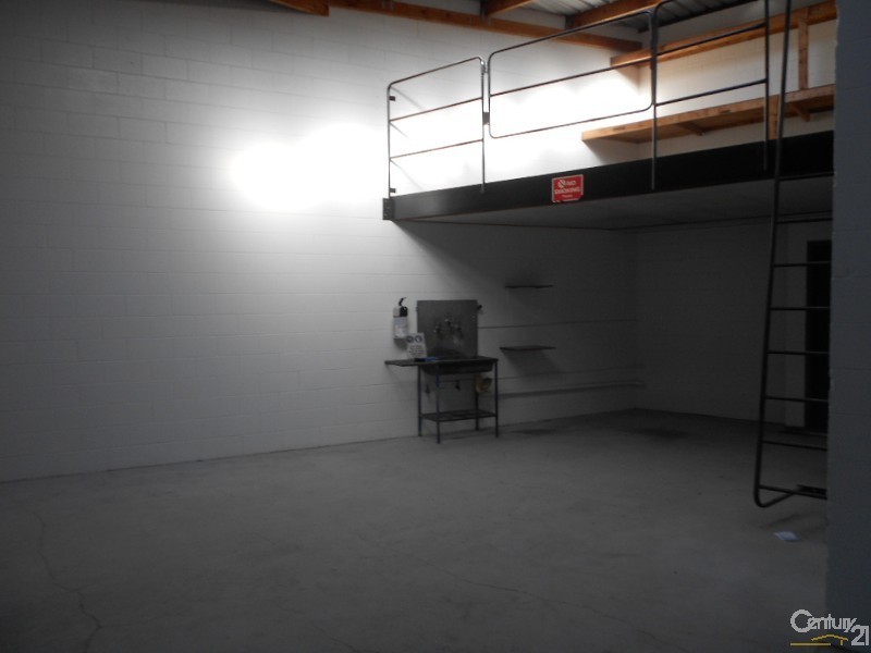 359 Yaamba Road, Park Avenue QLD 4701