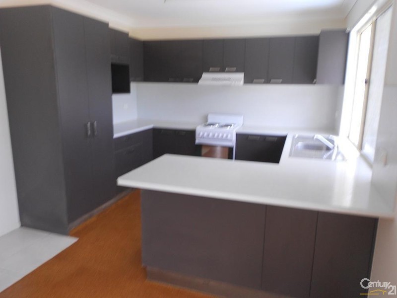 10 Banksia Court, Gracemere QLD 4702