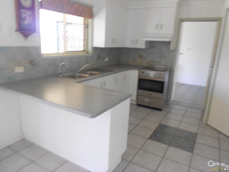 89 Douglas Street, Gracemere QLD 4702